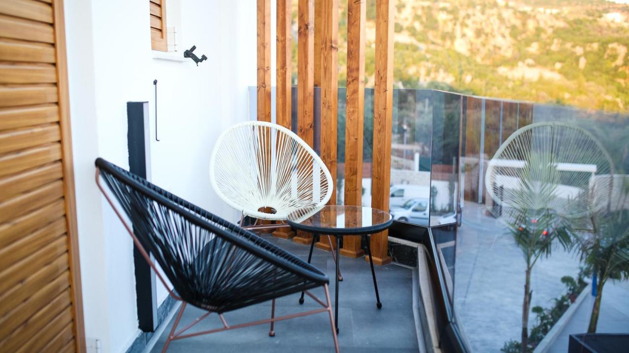 Blue Boutique Hotel Dhermi Bagian luar foto