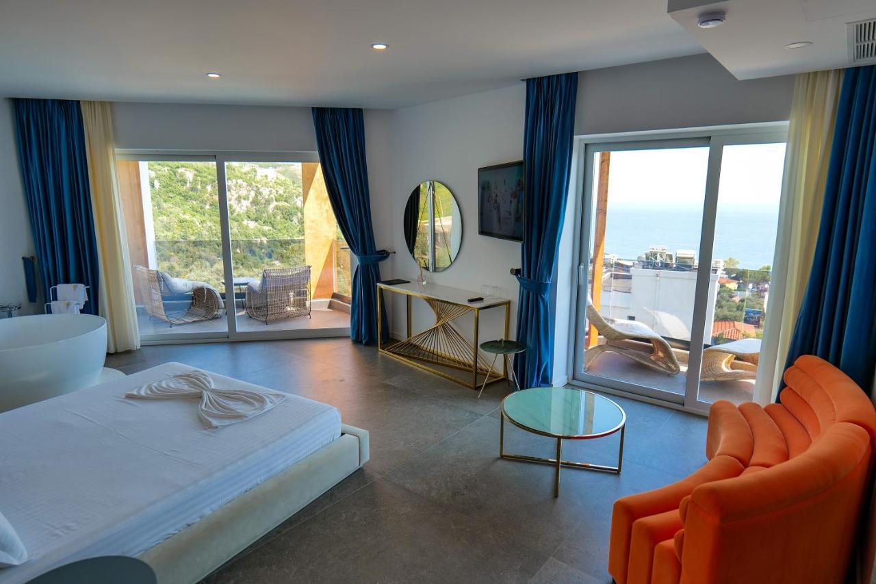 Blue Boutique Hotel Dhermi Bagian luar foto