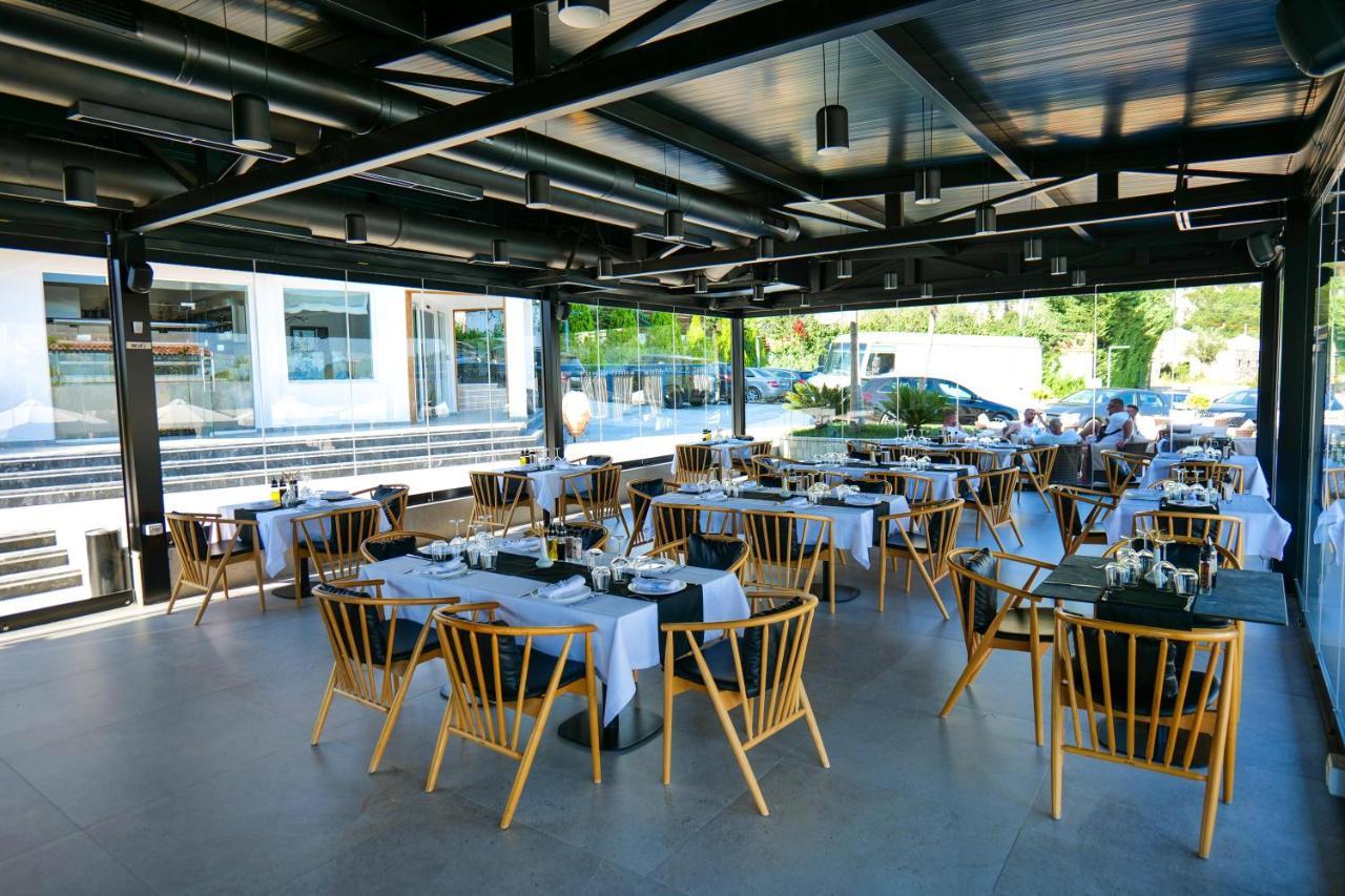 Blue Boutique Hotel Dhermi Bagian luar foto